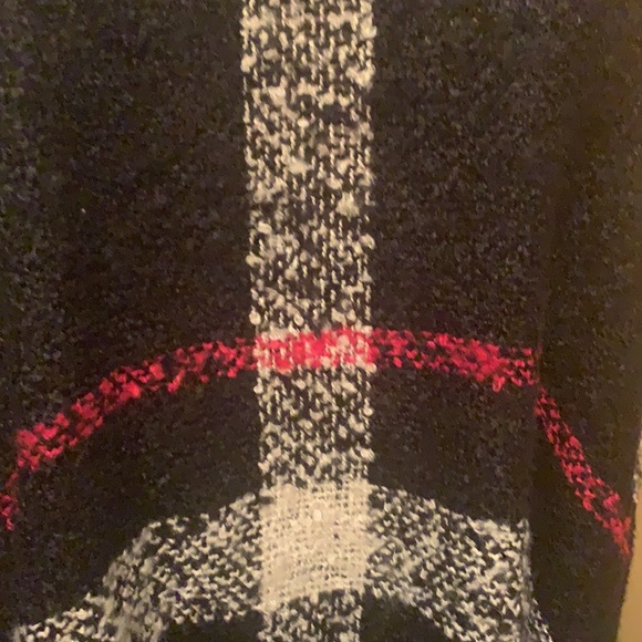 Poncho! - Picture 4 of 6